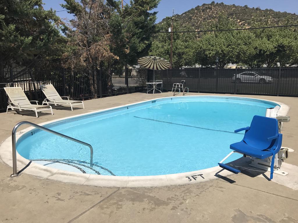 Klamath Motor Lodge Yreka Eksteriør billede